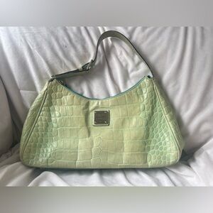 💚💚 Dooney & Bourke pistacio Croc-Embossed Bag